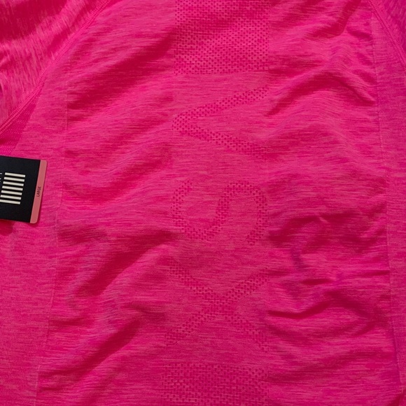 NWT VSX PINK STUDIO LONG SLEEVE T-SHIRT ❤️ - Picture 6 of 8